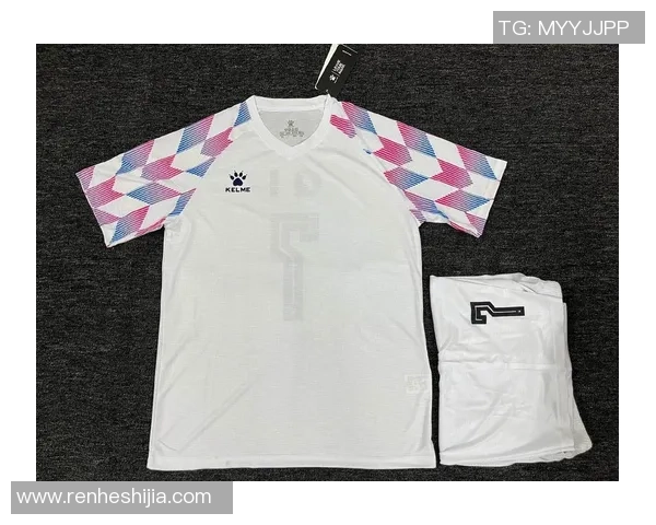 足球队长球衣的象征意义与设计理念探讨